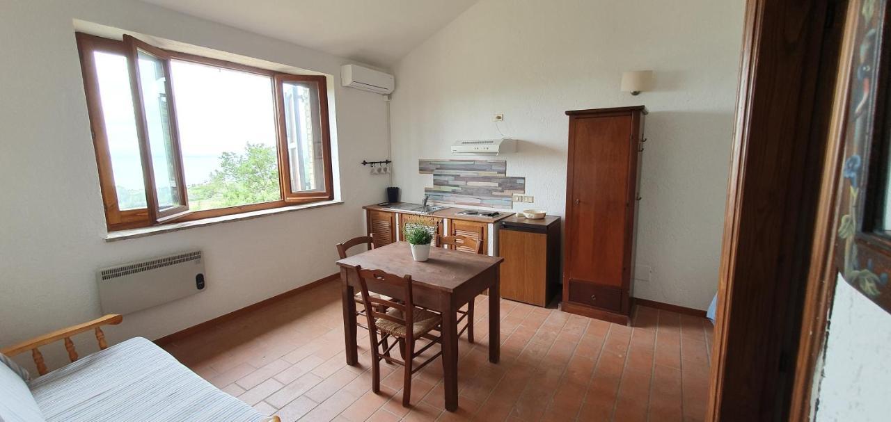 Poloturisticoumbria Rustico Con Piscina Vista Lago Passignano sul Trasimeno Kültér fotó